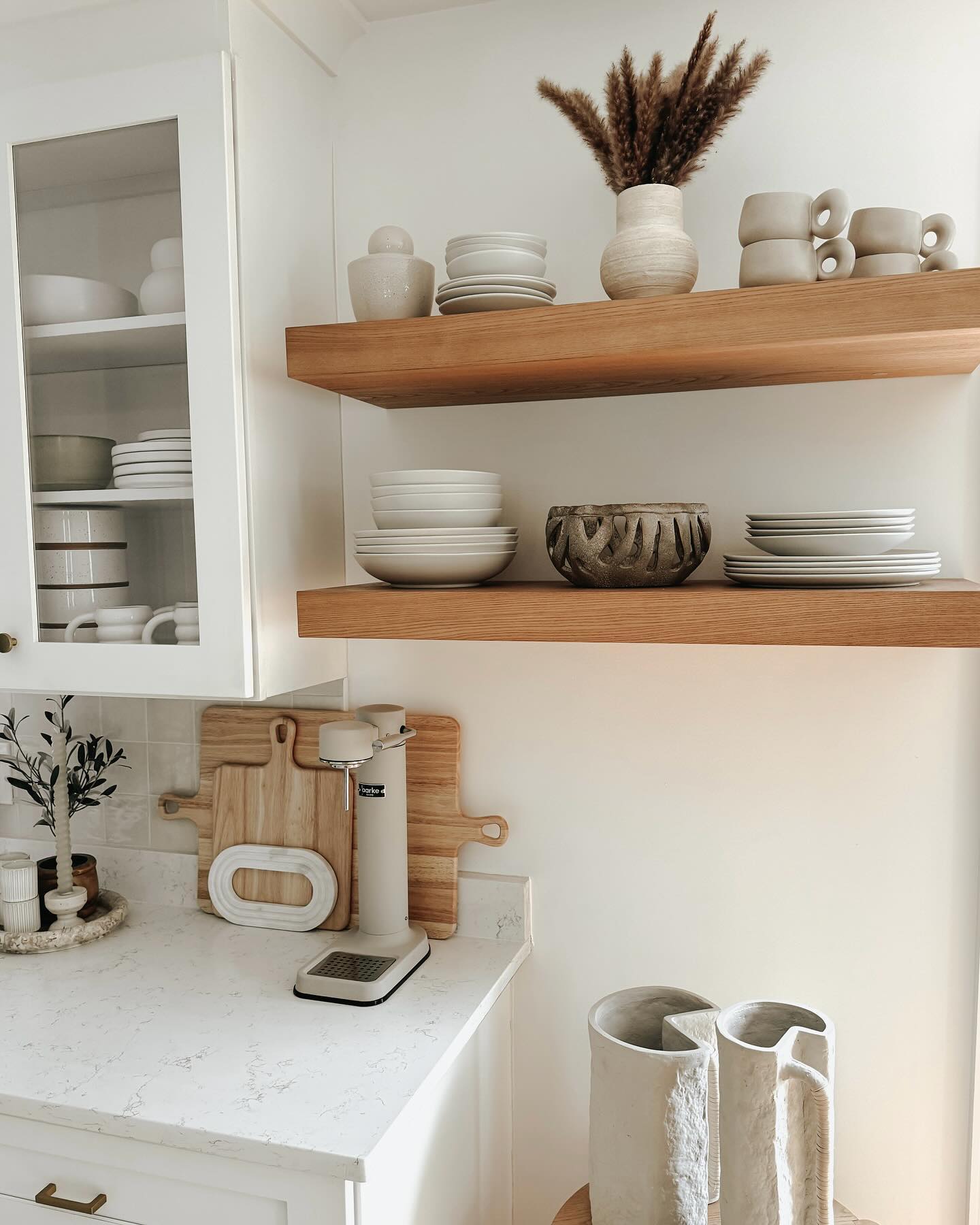 WOOD SHELF WALNUT 4点セット 新品 限定!!!! Axeman 36 Inch Floating Walnut Shelves | 2-Pack Rustic Solid