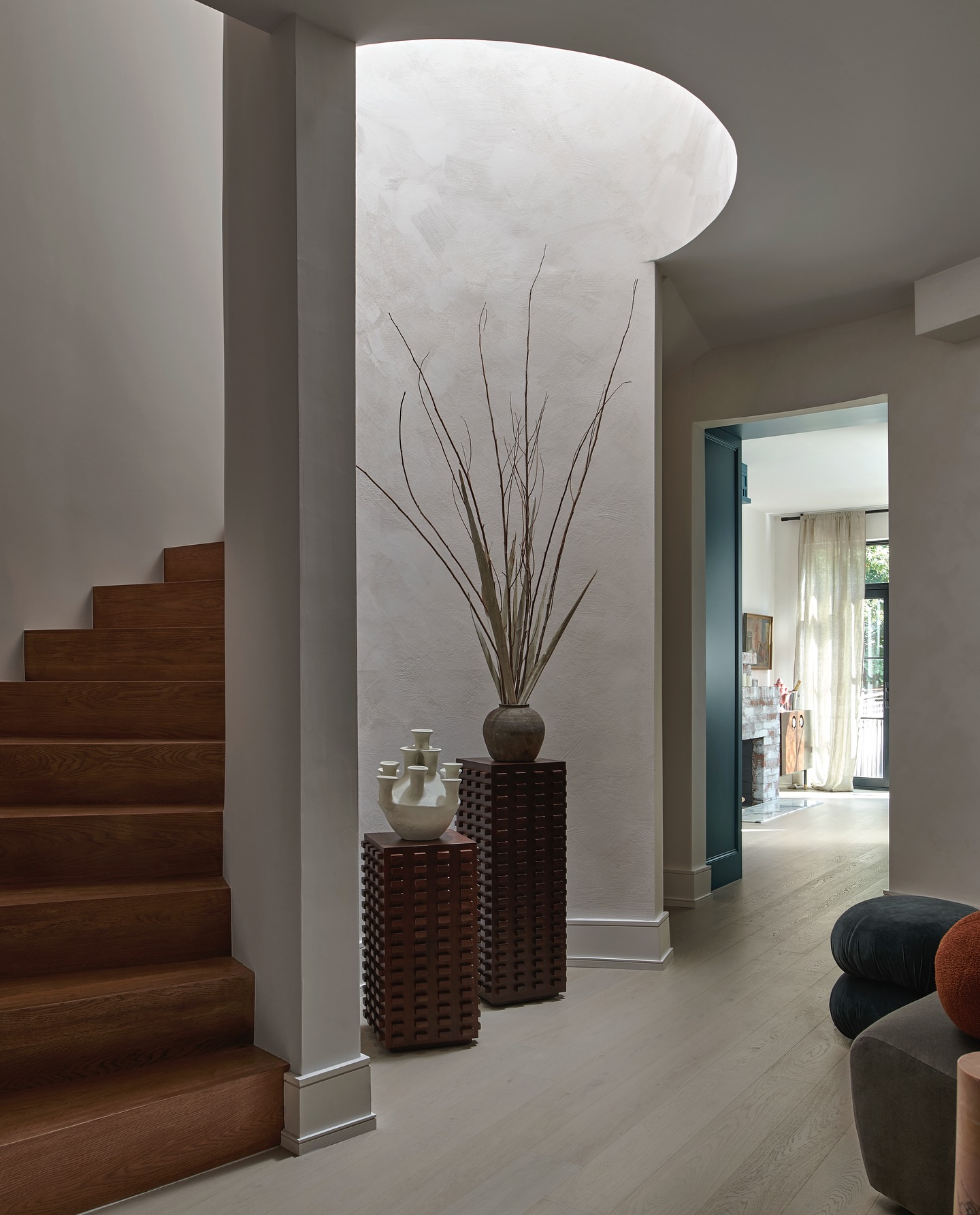 561968369_18168987757367369_66