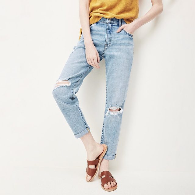 Our favorite Girlfriend jean. 100% authentic and relaxed. Like you’ve had them forever from the start. Shop via the link in bio. #GapDenim