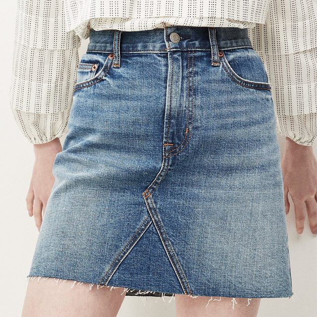 To say we’re obsessed with our new, better-than-ever #GapDenim mini? Understatement. Tap to make it yours.