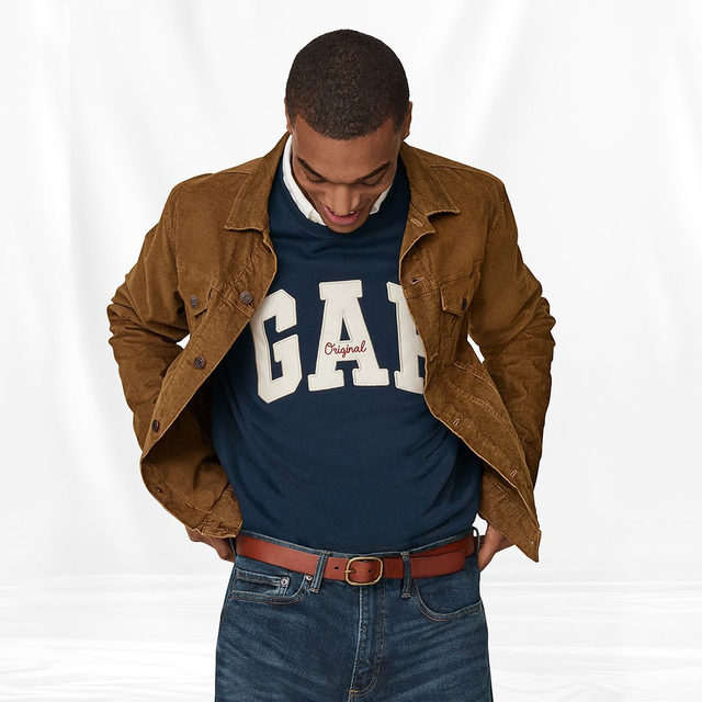 A classic logo sweatshirt and our Icon jacket in corduroy. A good call, any way you wear ‘em. Tap to shop. #GapDenim