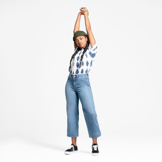 Easy where you want it. Fitted where you want that, too. Flattering any way you look at it. Tap to shop the High Rise Wide-Leg Crop. #GapDenim