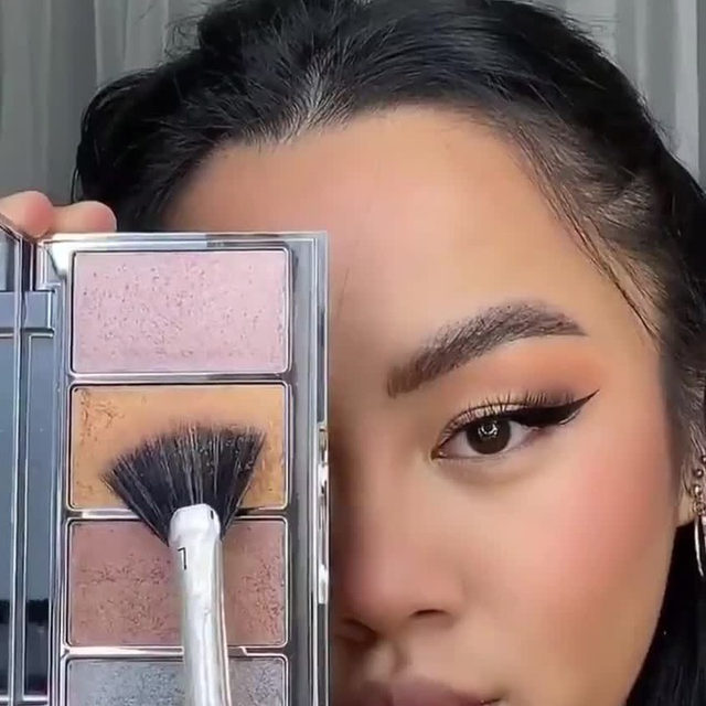 kaleidochrome all over highlight palette