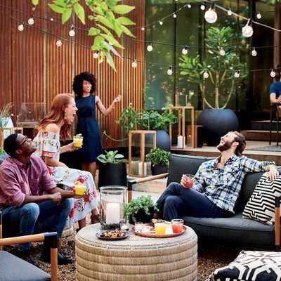 25' Globe Outdoor String Lights - image 5 of 6