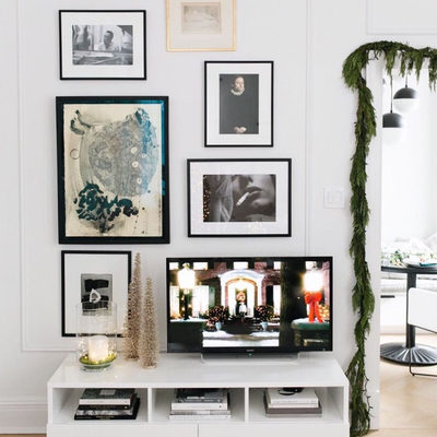 Chill 60" White High-Gloss Media Console - image 9 of 12